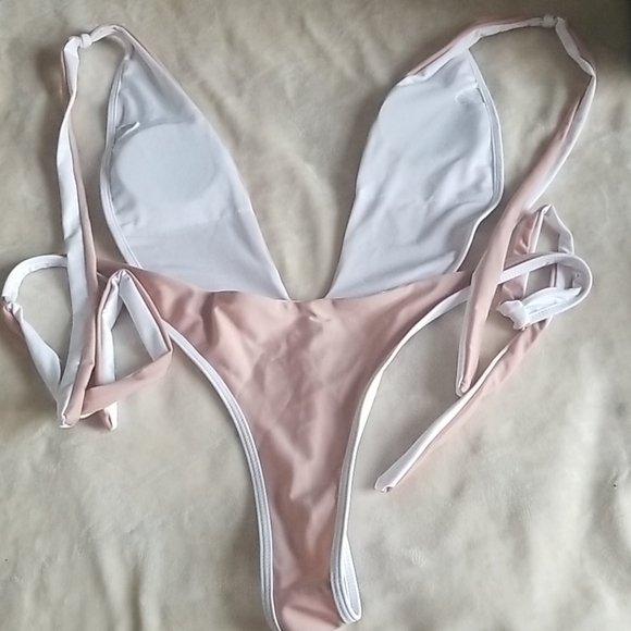 Zaful 1 piece bathing suit - Picture 3 of 3